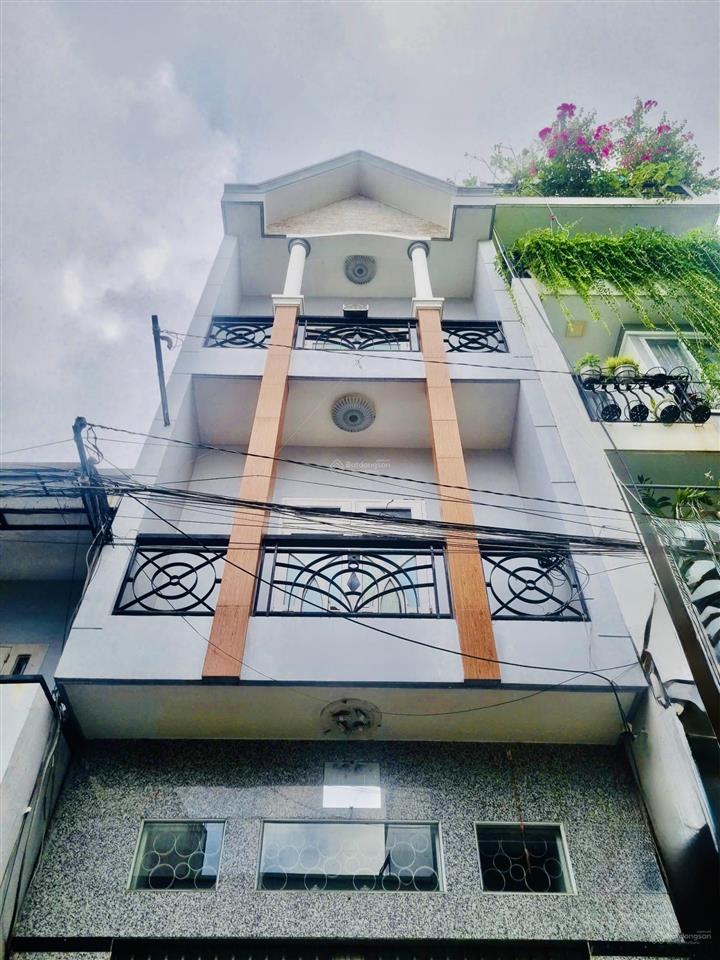 Khu vip p3  nhà 4 tầng btct  hẻm xe hơi quay đầu  quận 8