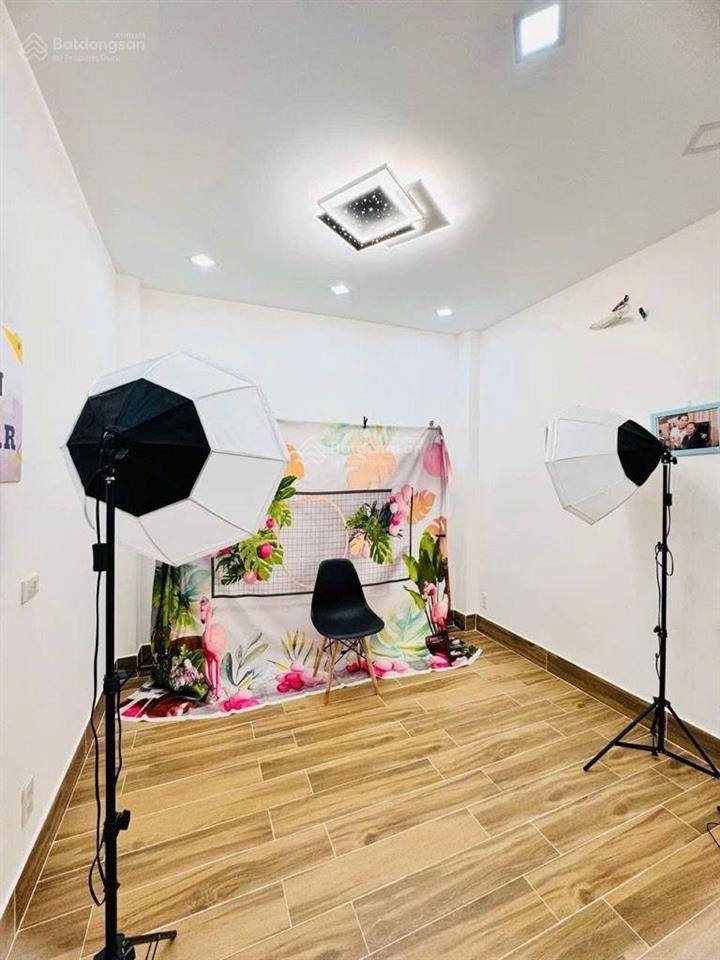 Vị trí vip  nhà dương bá trạc  hẻm 5m  4pn  5wc phường 2. quận 8