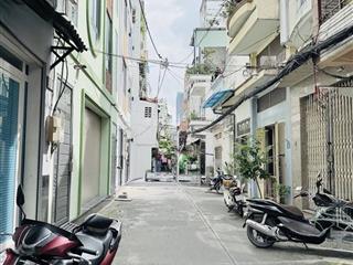 Q1  nhà đúc kiên cố 4 tầng  hẻm ôtô quay đầu thoải mái  sát bộ công an tp  an ninh