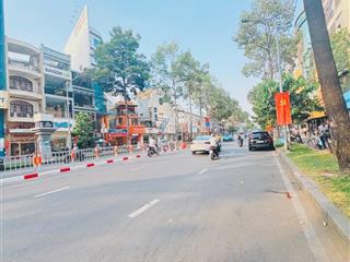 Vị trí vip quận 1 trung tâm trần hưng đạo  khu sầm uất  cách mt 50m  chỉ 4.8 tỷ