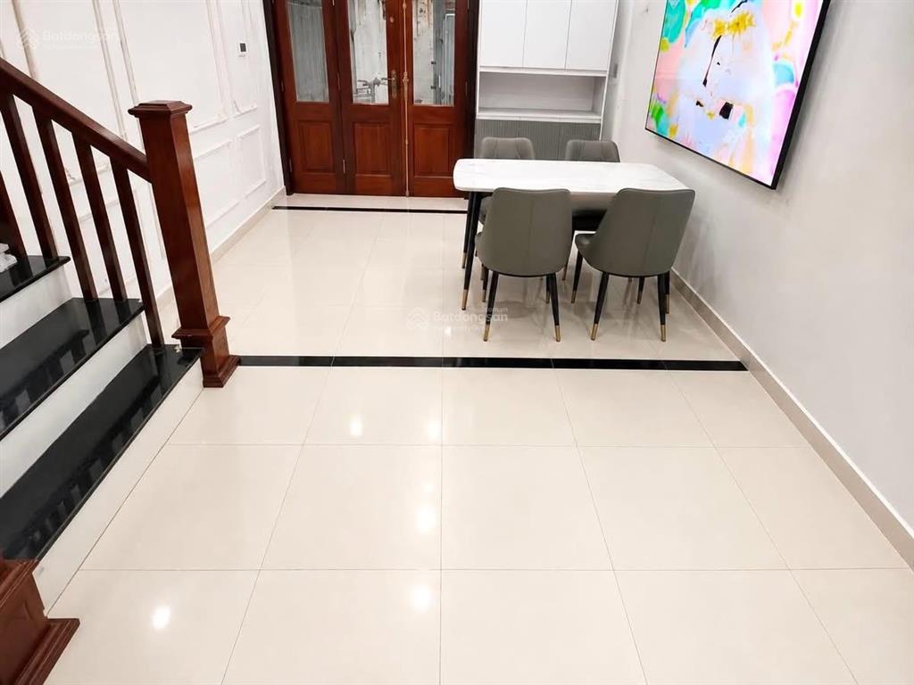 Hồ tùng mậu  40m2  5 tầng  1 nhà ra ôtô tránh  dân xây  9,05 tỷ   0348 528 ***