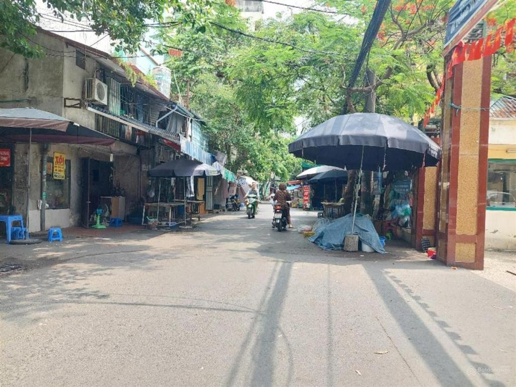 Hồ tùng mậu  40m2  5 tầng  1 nhà ra ôtô tránh  dân xây  9,05 tỷ   0348 528 ***