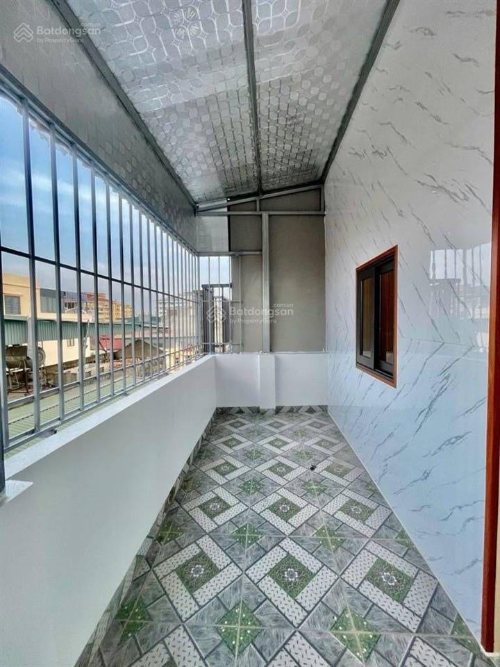 Chính chủ gửi bán dt 45m2 giá hơn 6 tỷ nhà 4 tầng ngọc hồi ô tô đỗ cửa dân cư đông vị trí đẹp