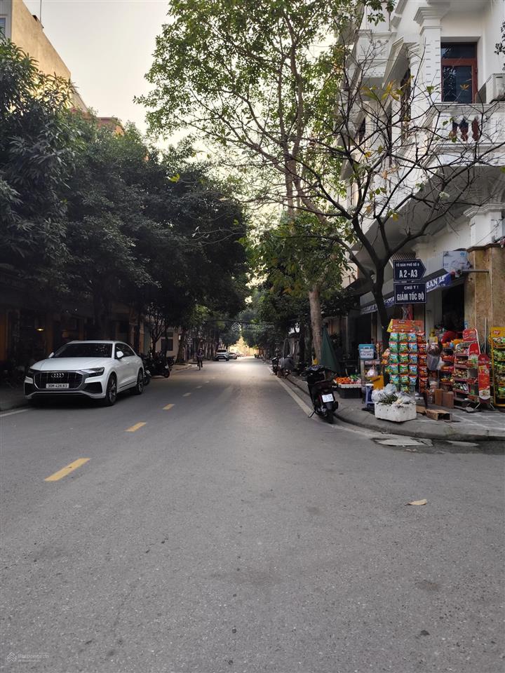 Bán đất khu phân lô 918 phúc đồng 90m² , mt 5m ôtô tránh vỉa hè giá chào 17,7 tỷ .