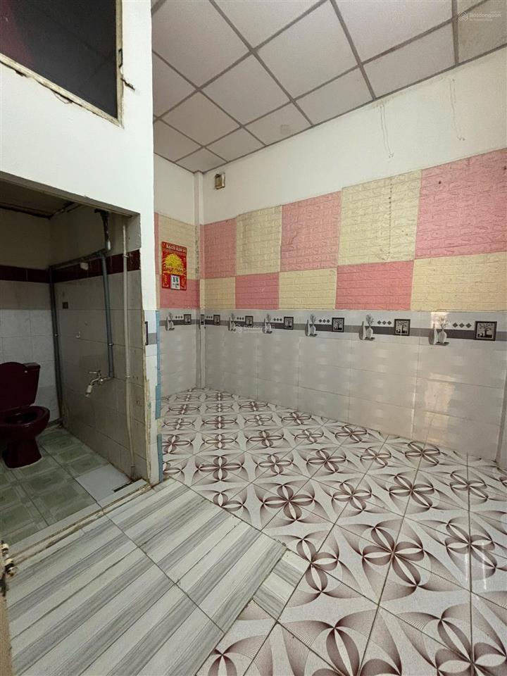 Nhà mặt tiền đường 8m quận gò vấp, vị trí đẹp