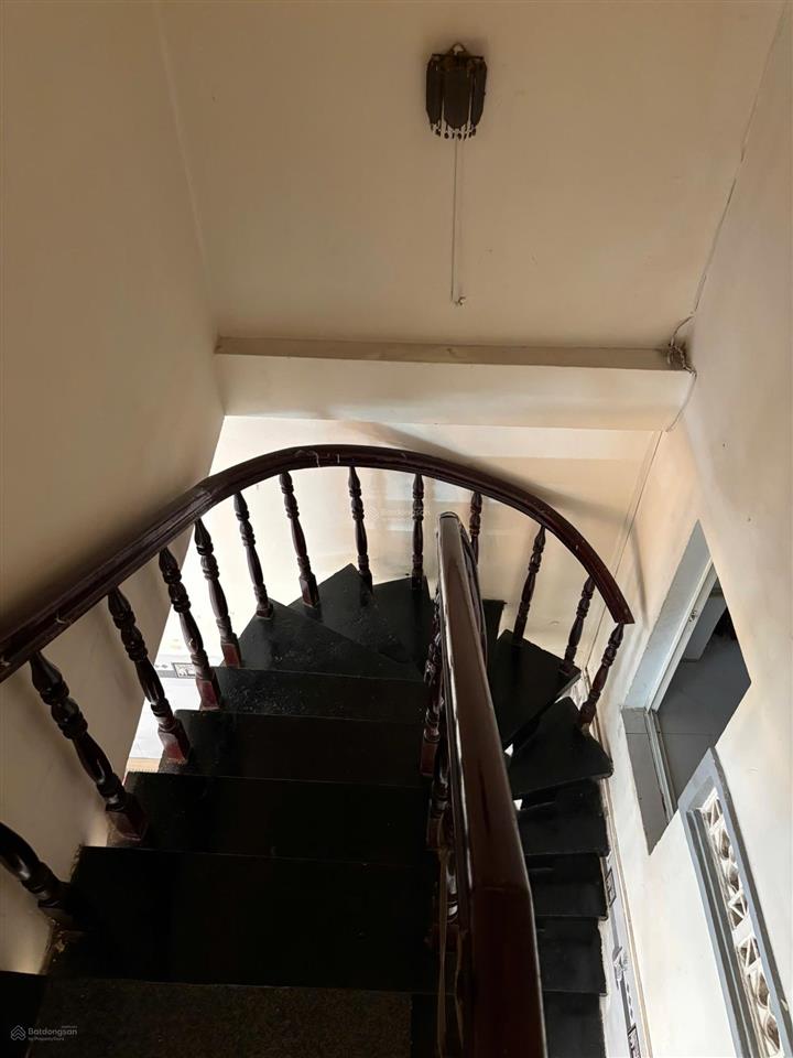 Nhà mặt tiền đường 8m quận gò vấp, vị trí đẹp