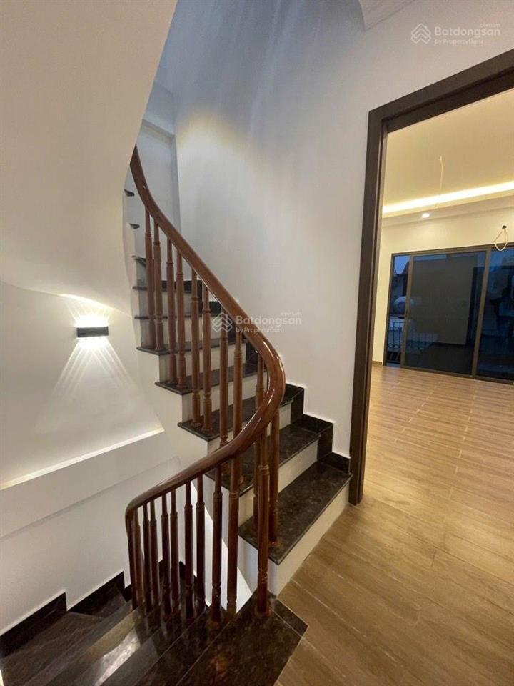 Tôn đức thắng, đống đa  52m2 x 5t  mt 5,3m  ô tô đỗ gần  hơn 8tỷ có tl mạnh
