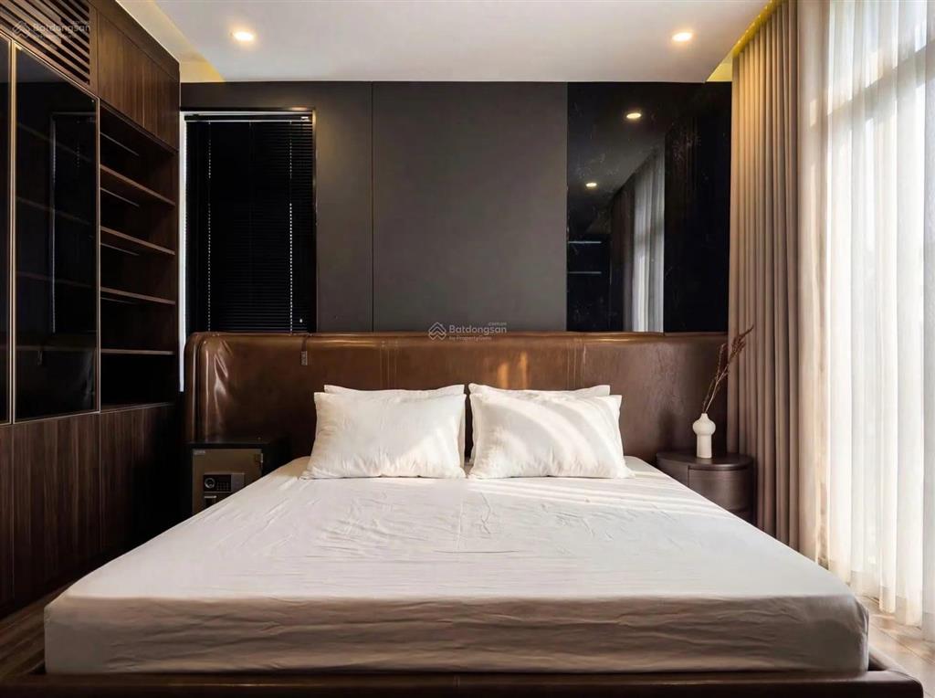 Kim ngưu  45m2 x 5t  mặt tiền khủng  10m ra ô tô tránh  chỉ 11 tỷ có tl.