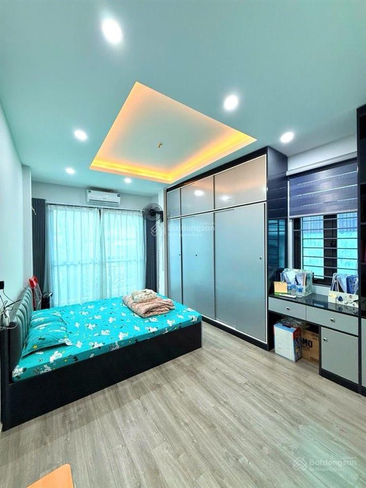 Chùa bộc  45m2 x 5t  7 phòng ngủ  mt hơn 4m  15m ra mặt phố  nhỉnh 12 tỷ có tl.