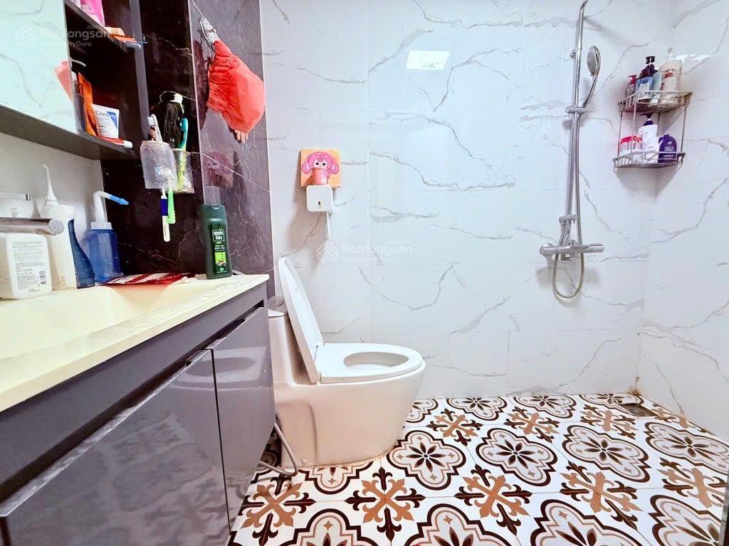 Đống đa  42m2  lô góc 2 thoáng  10m ra ô tô tránh  hơn 8tỷ có tl.