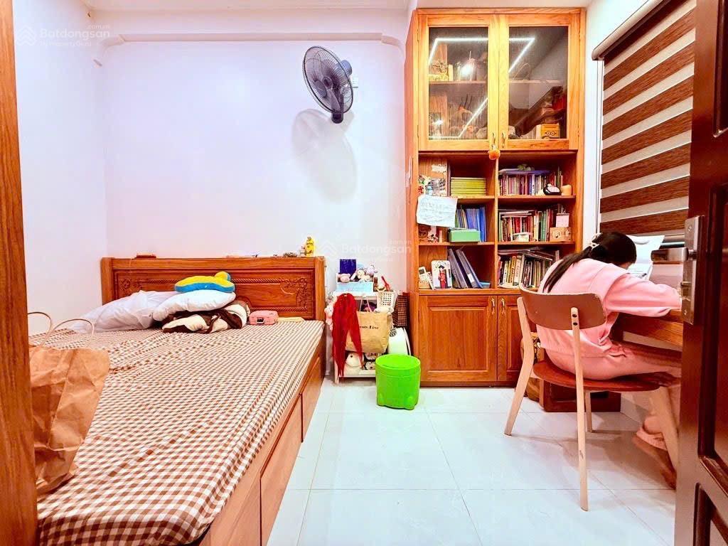 Đống đa  42m2  lô góc 2 thoáng  10m ra ô tô tránh  hơn 8tỷ có tl.