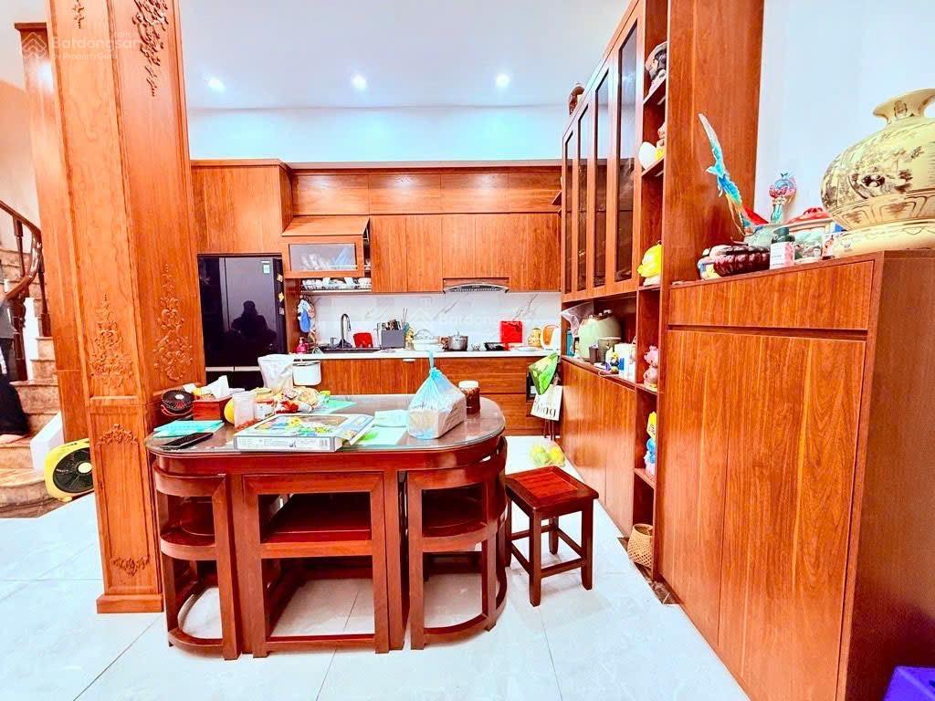 Đống đa  42m2  lô góc 2 thoáng  10m ra ô tô tránh  hơn 8tỷ có tl.