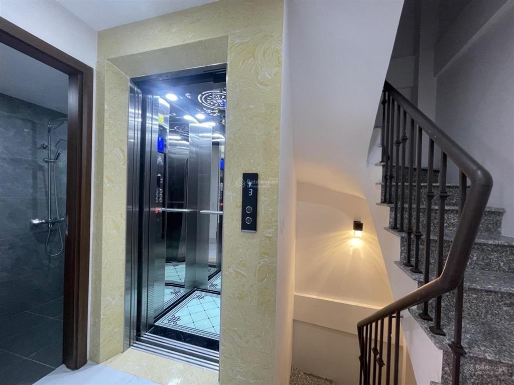 Không quy hoạch  xã đàn  37m2 x 6t  phân lô  ô tô tránh  thang máy êm ru  10 tỷ có tl.