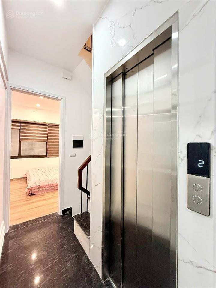 Thái hà  42m2 x 6t  thang máy  mt quyền lực 8m  15m ra ô tô tránh.