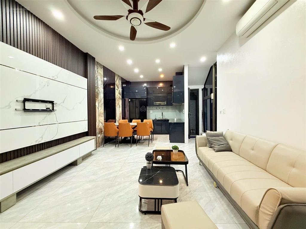 Nhà đẹp hoa lư  40m2 x 5t  15m ra ô tô tránh  nhỉnh 12 tỷ có tl  quy hoạch ổn định.
