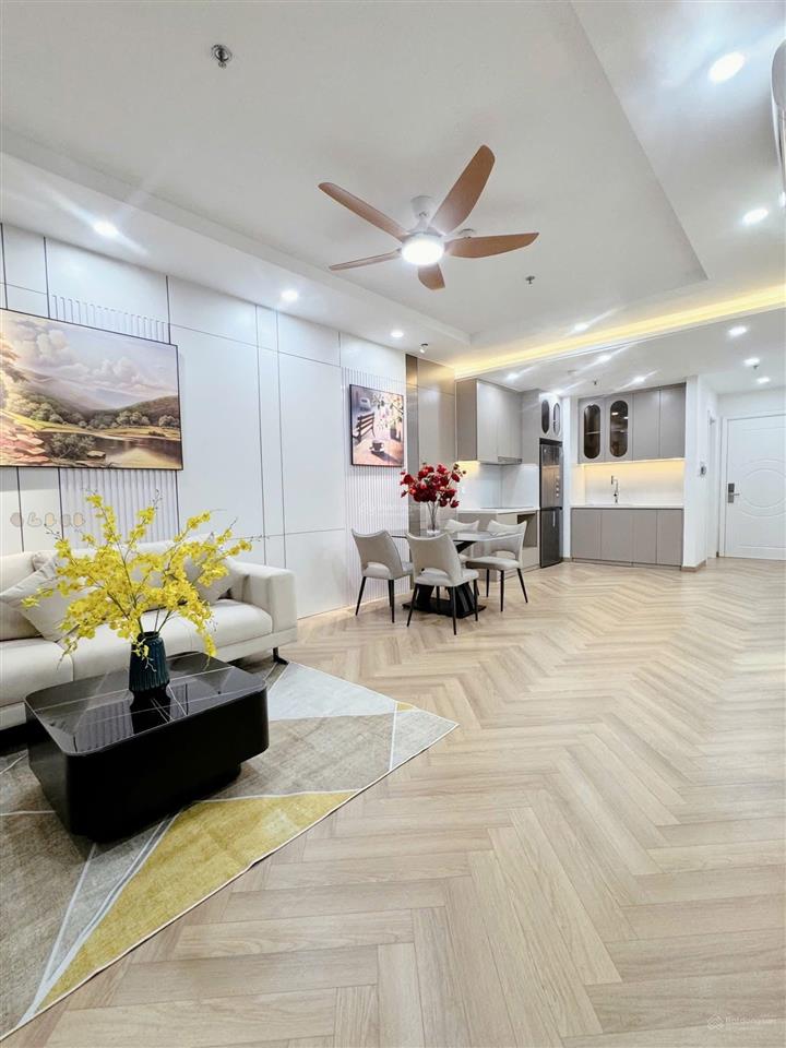 Căn hộ cc cao cấp imperia sky garden  80m2  2 pn master  hơn 7 tỷ có tl