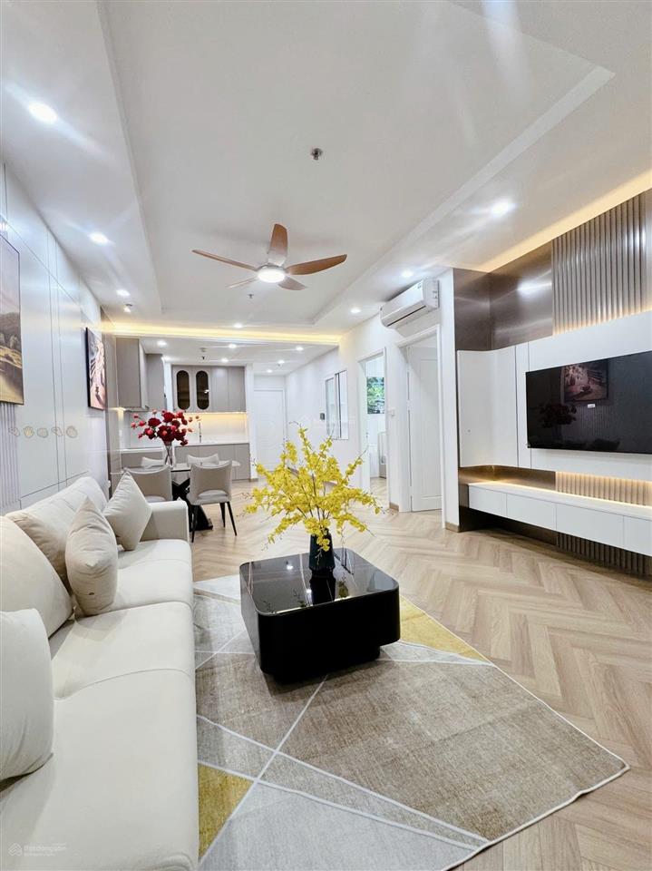 Căn hộ cc cao cấp imperia sky garden  80m2  2 pn master  hơn 7 tỷ có tl