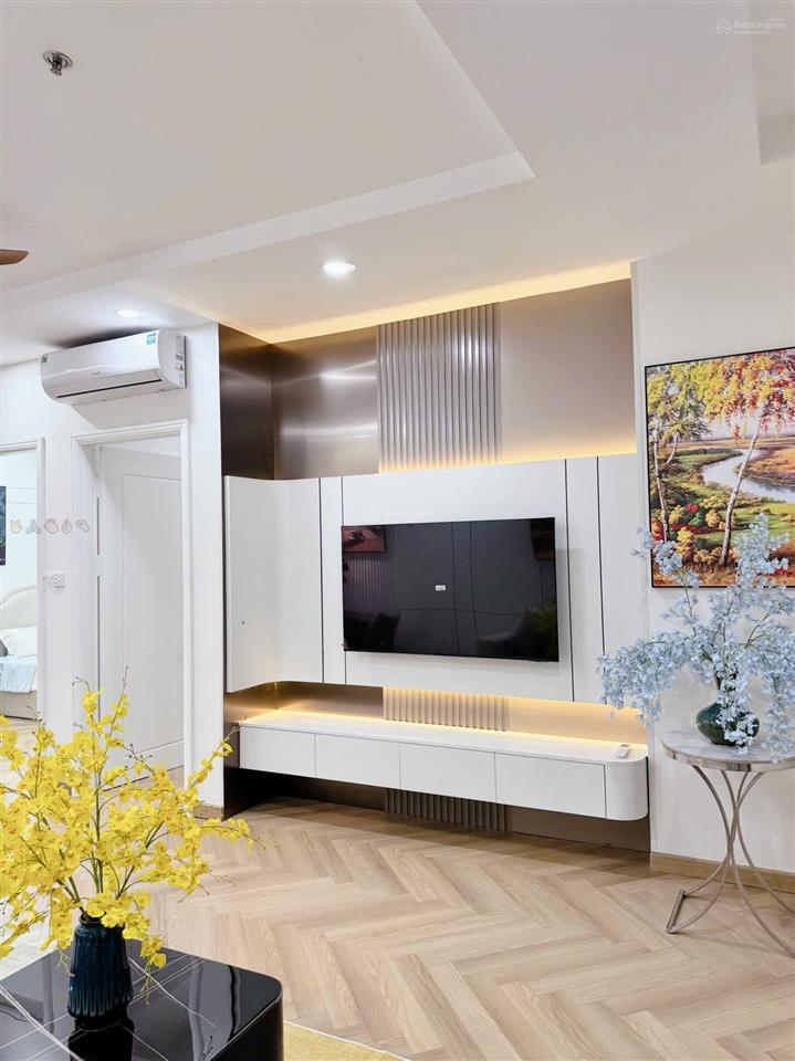 Căn hộ cc cao cấp imperia sky garden  80m2  2 pn master  hơn 7 tỷ có tl