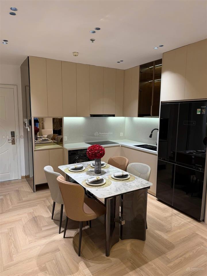 Căn hộ cao cấp times city  95m2  2pn, 2 wc  hơn 10 tỷ có thương lượng mạnh