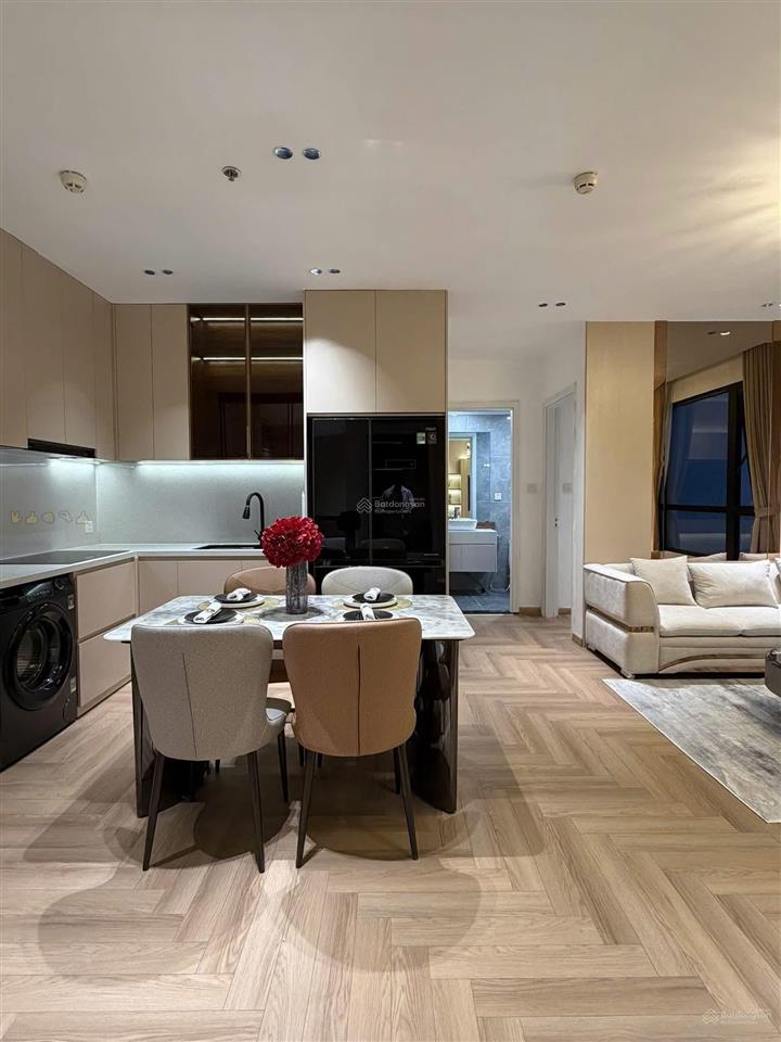 Căn hộ cao cấp times city  95m2  2pn, 2 wc  hơn 10 tỷ có thương lượng mạnh