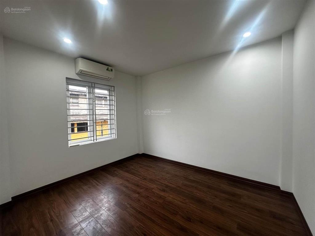 Yên lãng  32m2 x 6t  15m ra ngõ ô tô tránh  nhỉnh 8 tỷ có tl.