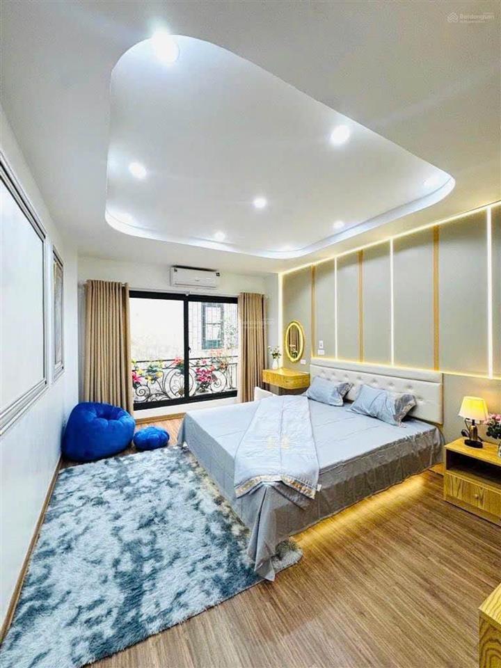 Hoàng văn thái  phân lô cán bộ  40m2 x 5t  thang máy  gần phố  hơn 10 tỷ có tl.