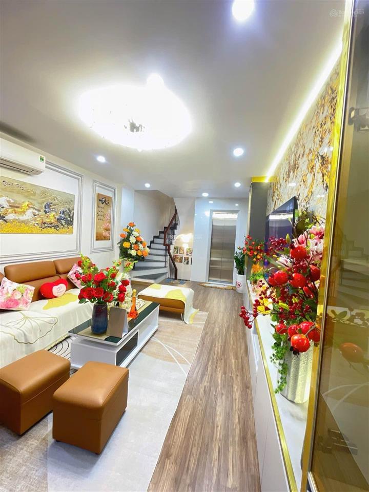 Hoàng văn thái  phân lô cán bộ  40m2 x 5t  thang máy  gần phố  hơn 10 tỷ có tl.