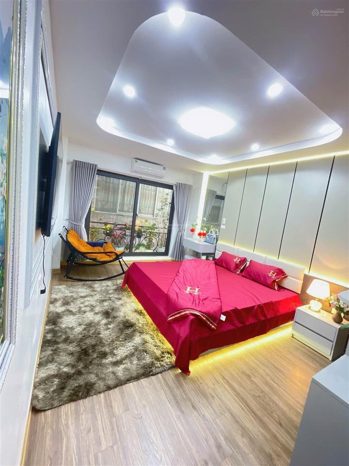 Hoàng văn thái  phân lô cán bộ  40m2 x 5t  thang máy  gần phố  hơn 10 tỷ có tl.