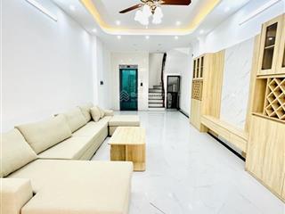 Hơn 9 tỷ  xã đàn  35m2 x 6t  thang máy  phân lô  20m ra ô tô tránh  không quy hoạch.