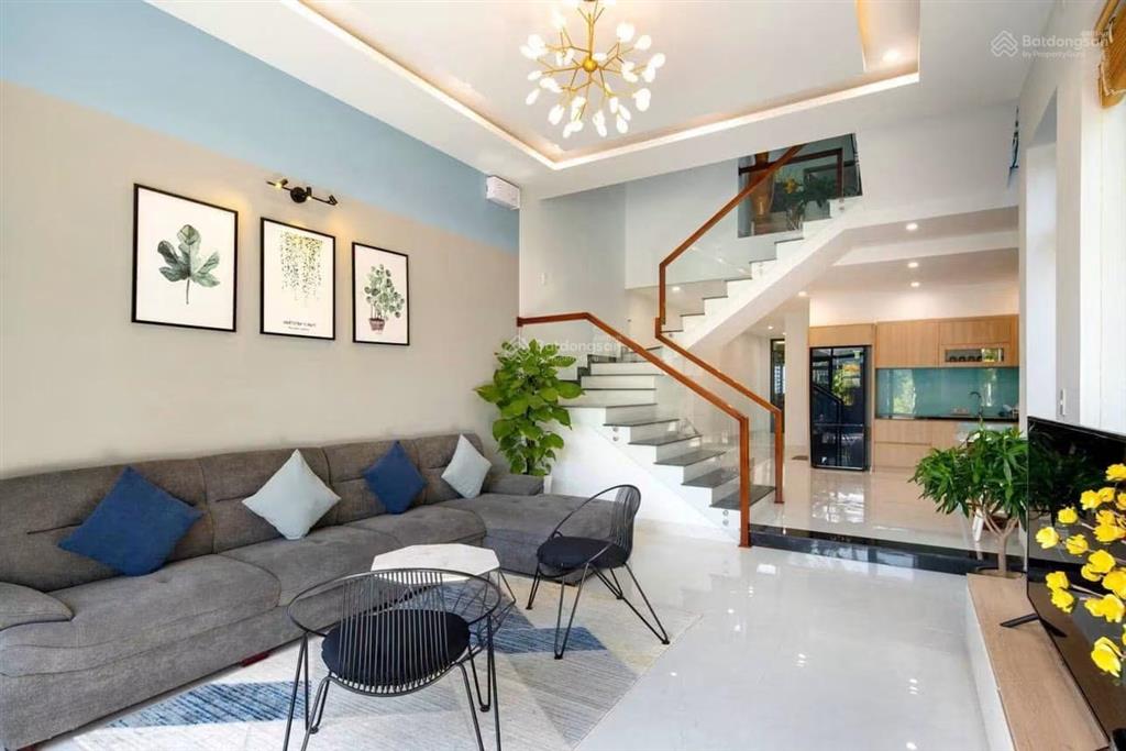 Hồ đắc di, đống đa  38m2 x 5t  full nội thất  10m ra mặt phố  chỉ 10 tỷ có tl.