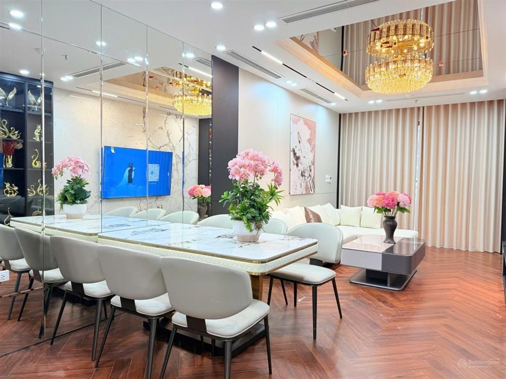 Đại la  50m2 x 6t, thang máy  10m ra mặt phố  nội thất châu âu  chỉ 13 tỷ có tl.
