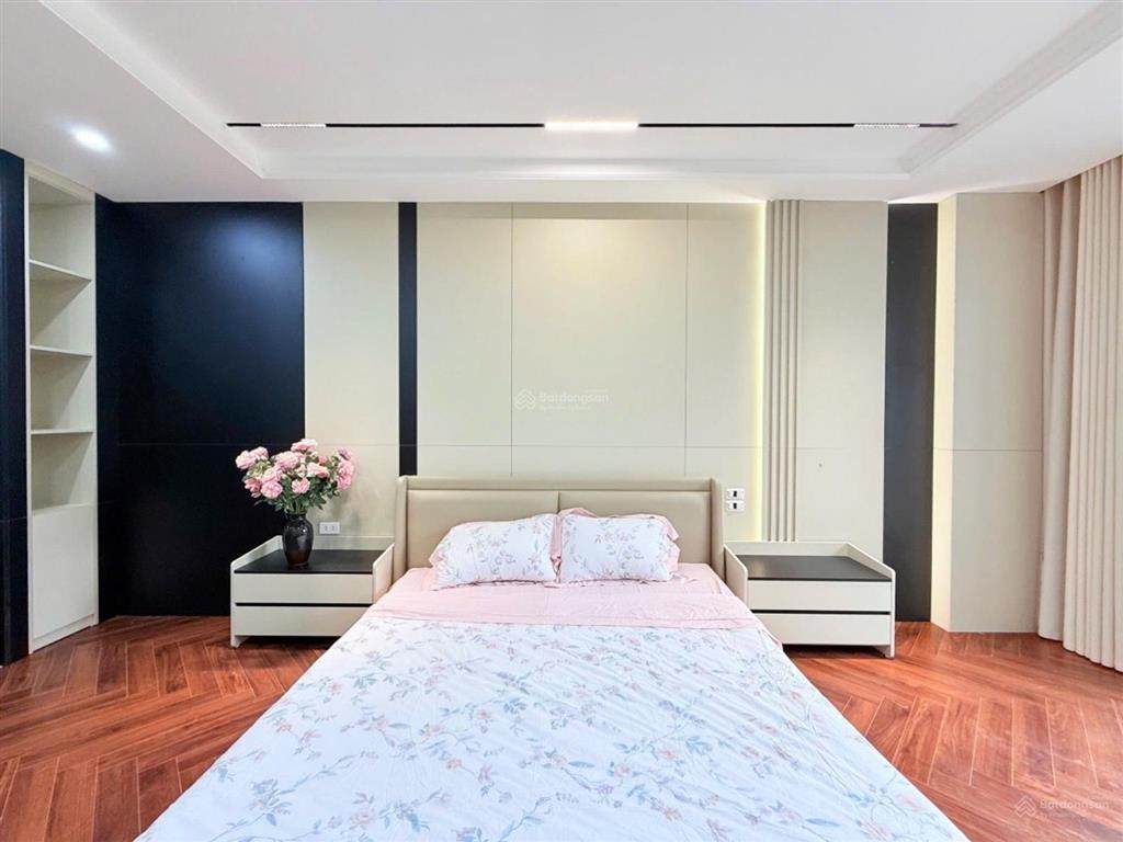 Đại la  50m2 x 6t, thang máy  10m ra mặt phố  nội thất châu âu  chỉ 13 tỷ có tl.