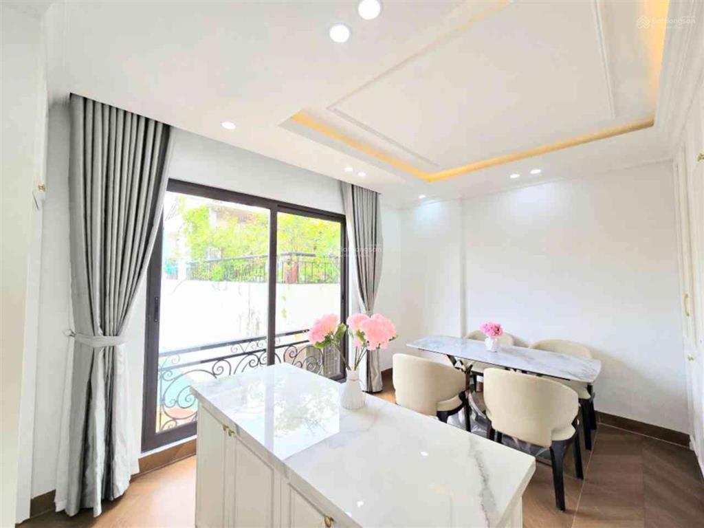 Đặng văn ngữ  ô tô đỗ cổng  35m2 x 6t thang máy  chỉ 10 tỷ có tl  quy hoạch ổn định.