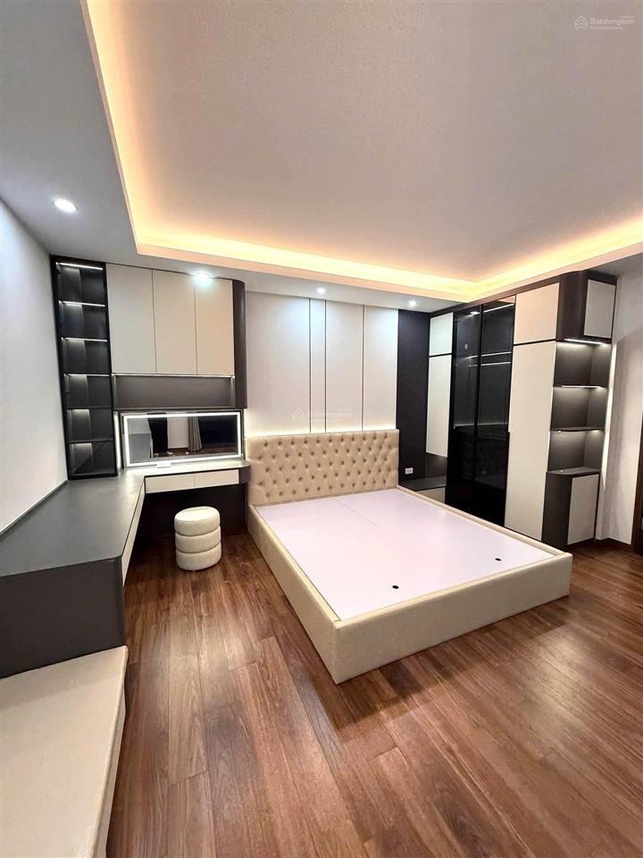 Sau quy hoạch ra mặt phố  3 bước ra ô tô  đống đa  34m2 x 6t thang máy  chỉ 10 tỷ có tl.