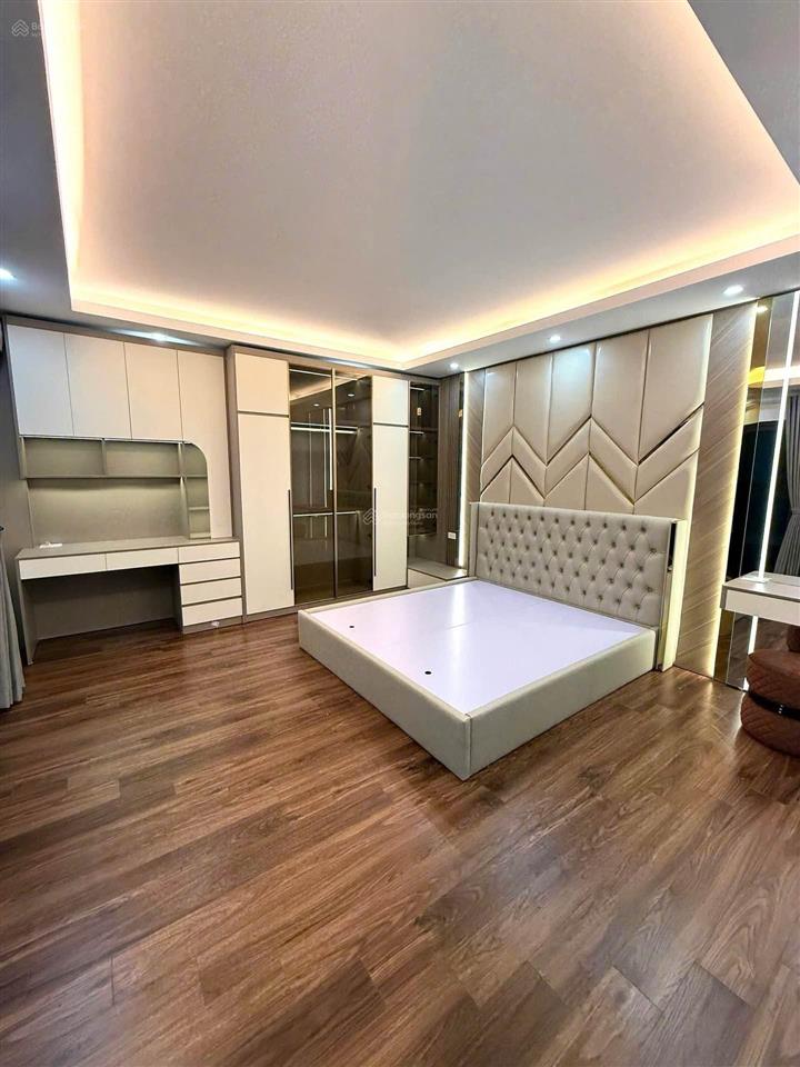 Sau quy hoạch ra mặt phố  3 bước ra ô tô  đống đa  34m2 x 6t thang máy  chỉ 10 tỷ có tl.