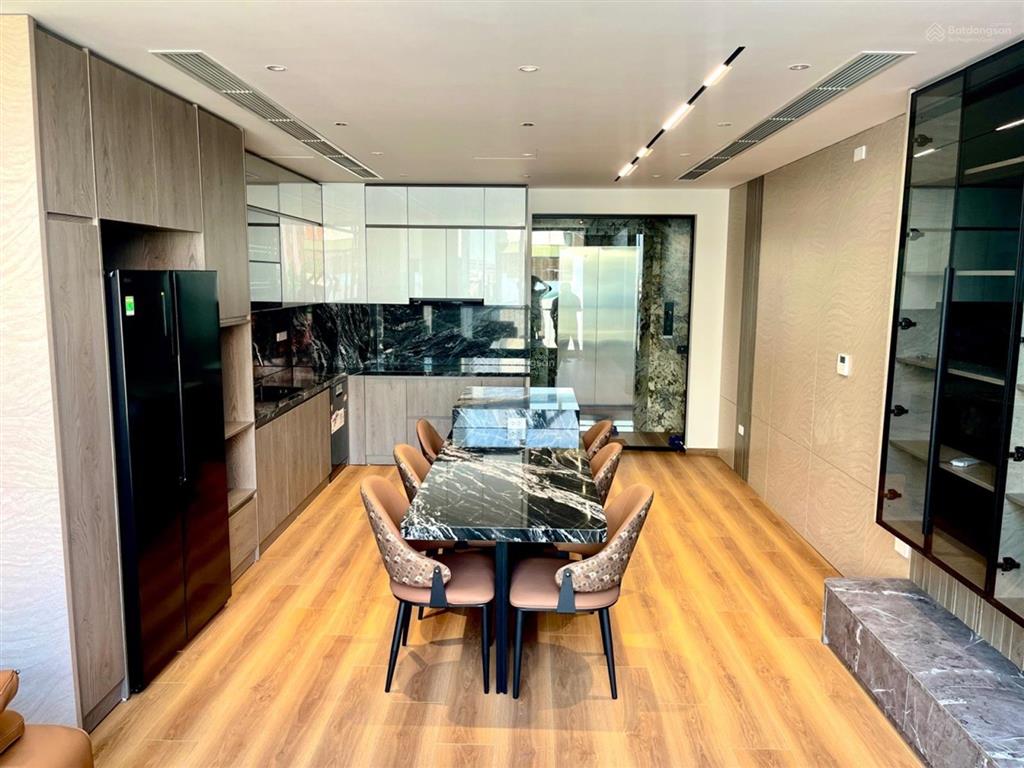 Chùa láng, đống đa  ô tô vào nhà  lô góc 2 thoáng  45m2 x 6t thang máy  nhỉnh 14 tỷ có tl.