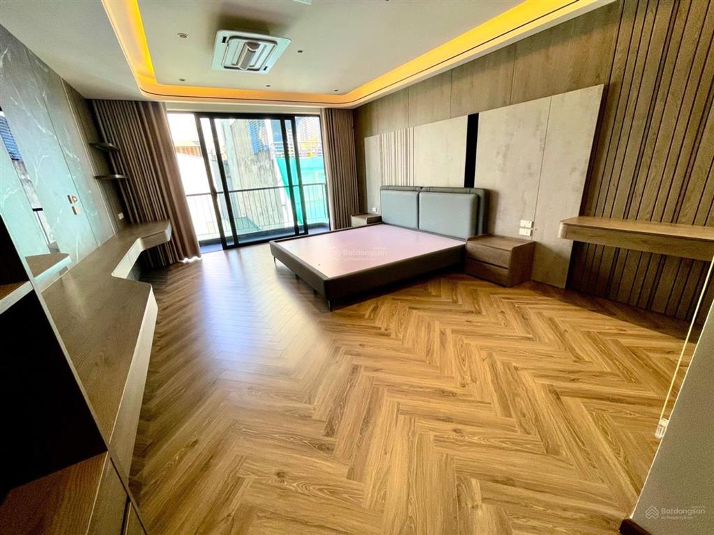 Chùa láng, đống đa  ô tô vào nhà  lô góc 2 thoáng  45m2 x 6t thang máy  nhỉnh 14 tỷ có tl.