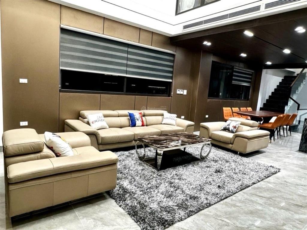 Cát linh  ô tô quanh nhà  lô góc  40m2 x 7t thang máy  mt quyền lực  chỉ hơn 11 tỷ có tl.