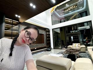 Cát linh  ô tô quanh nhà  lô góc  40m2 x 7t thang máy  mt quyền lực  chỉ hơn 11 tỷ có tl.