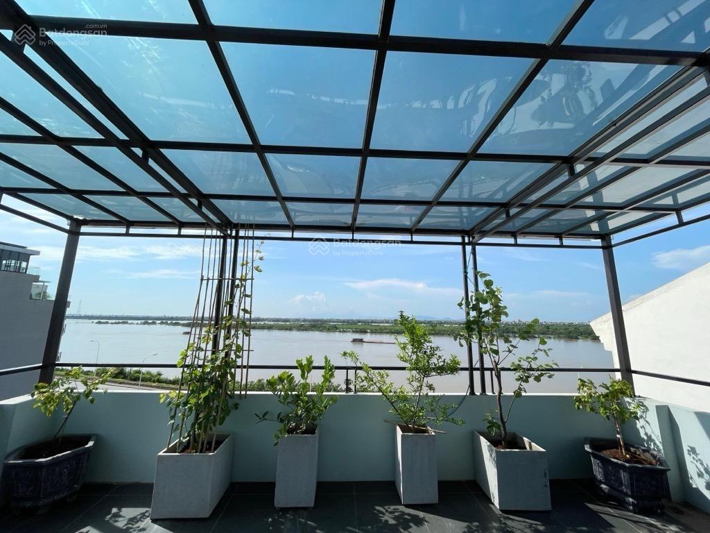 1 nhà ra phố  tôn đức thắng  45m2 x 7t thang máy  view hồ  nội thất gỗ xịn  nhỉnh 14 tỷ có tl
