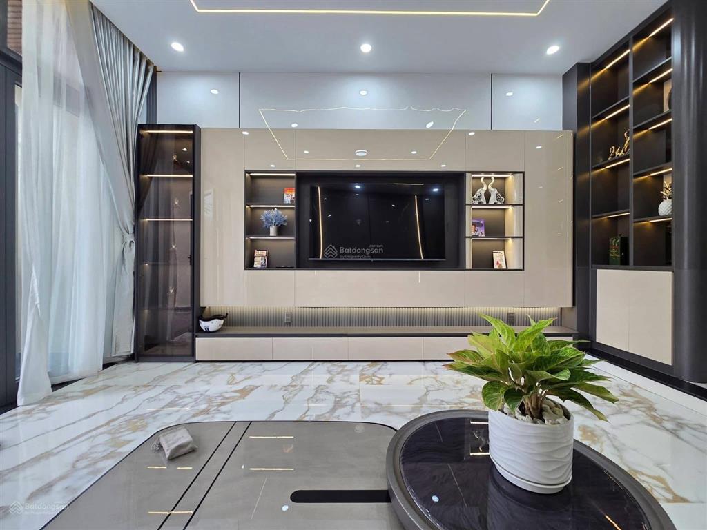 Ngã tư sở, đống đa  63m2 x 5t  ô tô đỗ cửa  3 bước ra mặt phố  chỉ 12 tỷ có tl