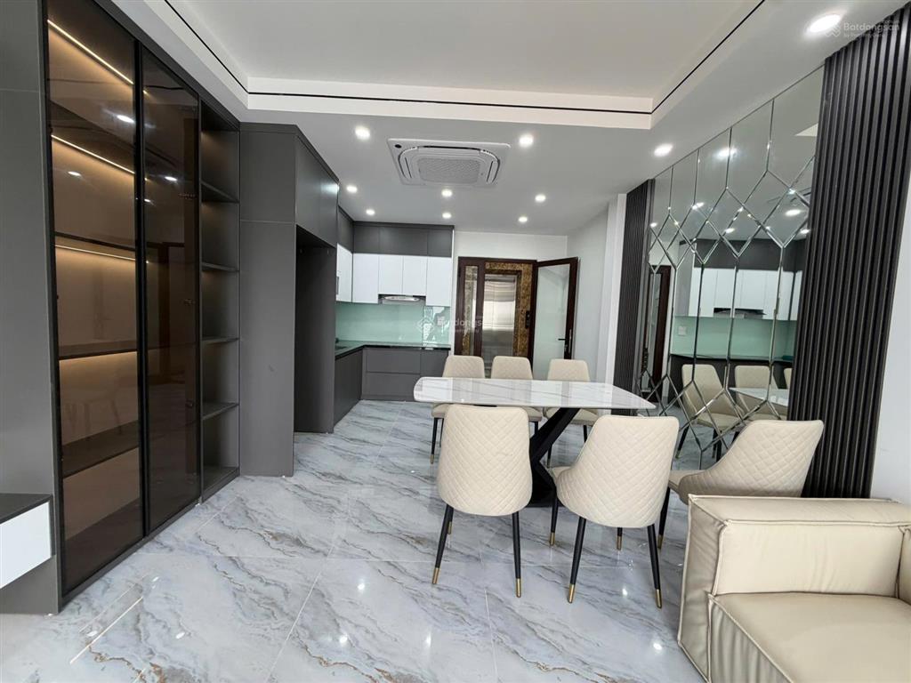Thái hà, đống đa  gara ô tô  20m ra mặt phố  75m2 x 6 tầng, thang máy  ở ngay!