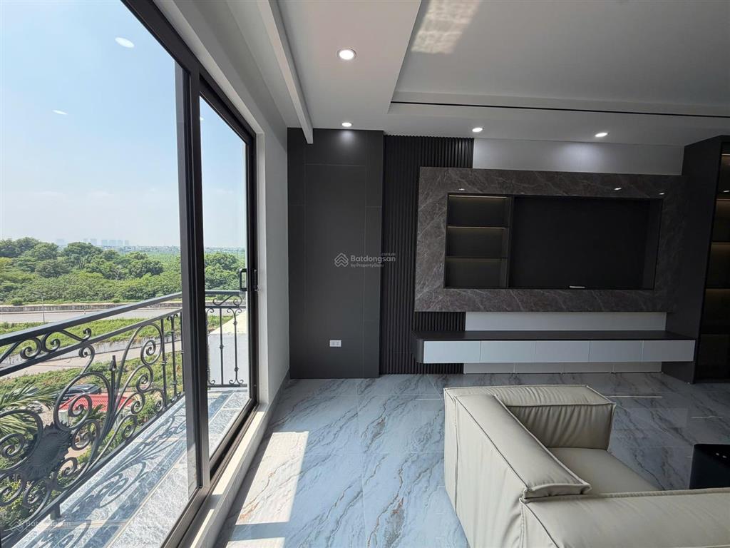 Thái hà, đống đa  gara ô tô  20m ra mặt phố  75m2 x 6 tầng, thang máy  ở ngay!