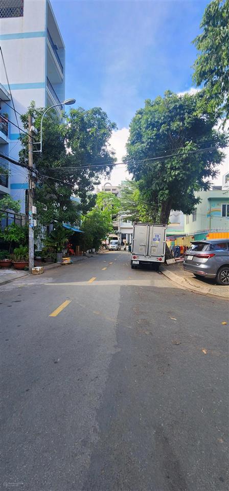 Bán 4x20m 80m2 đất có nc4 mặt tiền đường số quận 7. giá 12.2 tỷ