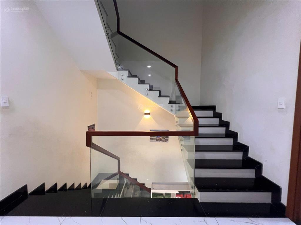 Nhà phố liền kề lavila, hoàn thiện nội thất cơ bản, 12.6 tỷ