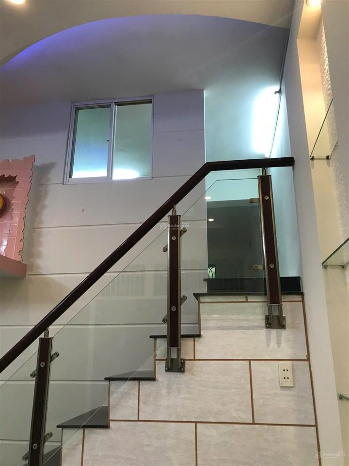 Bán căn hộ mặt tiền đường ký con, quận 1, 60m2, 5.6 tỷ tl