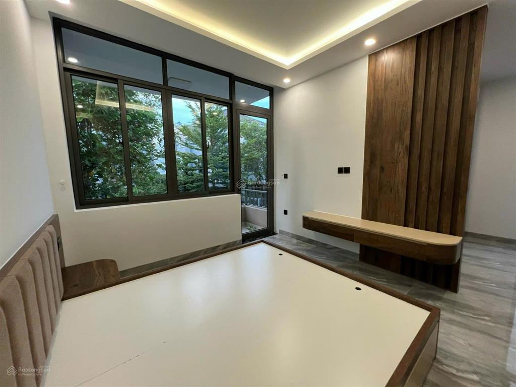 Cho thuê nhà phố lavila, nhà đẹp, 30tr/tháng