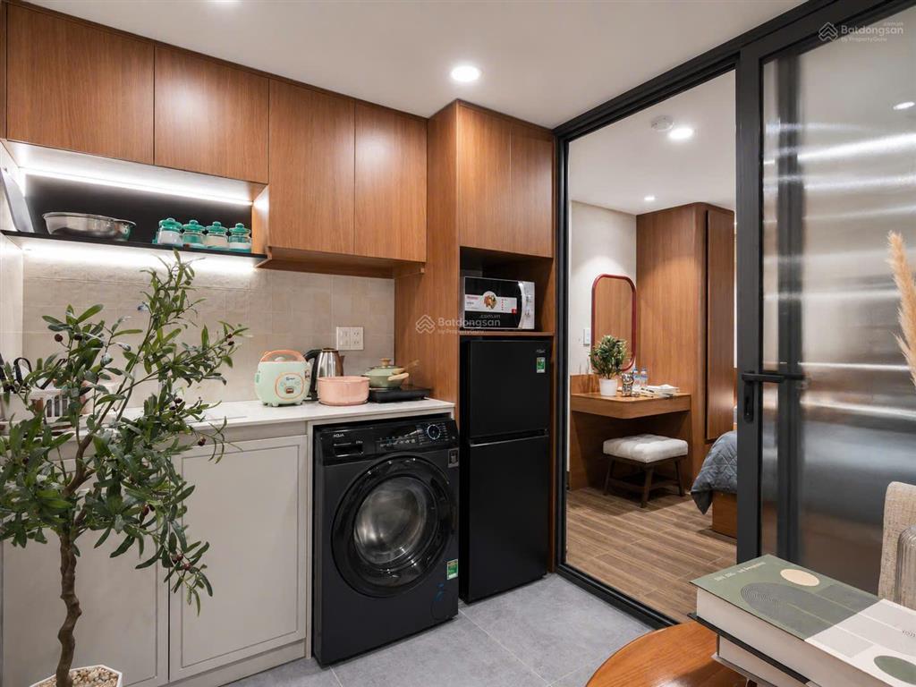 Cho thuê cc mini 1pn + 1wc, 40m2, 8 triệu, huỳnh tịnh của, p 1, q3, view đẹp hot!