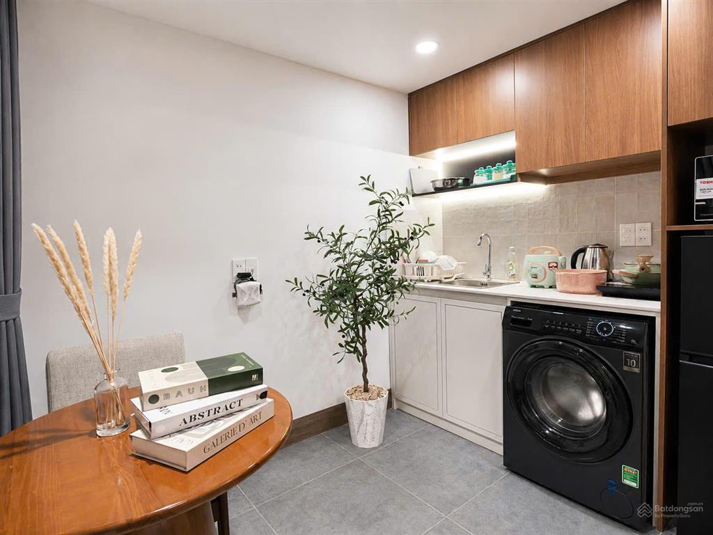 Cho thuê cc mini 1pn + 1wc, 40m2, 8 triệu, huỳnh tịnh của, p 1, q3, view đẹp hot!