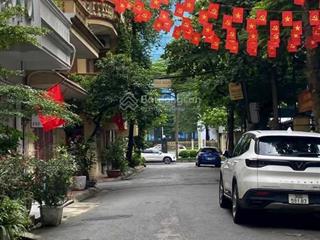 Nhà đẹp trần quý kiên, cầu giấy 45m2, thang máy 450kg, hơn 12 tỷ, không thể có căn thứ 2.